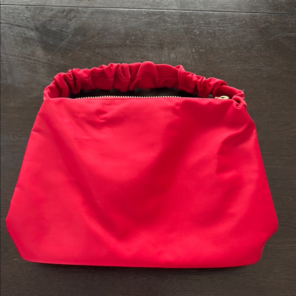 NWOT Stoney Clover Ruby Scrunch Handle Bag